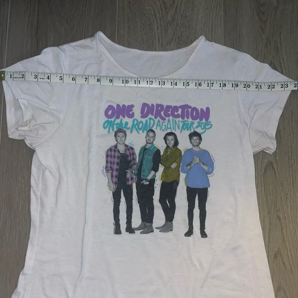 One Direction Tee - Picture 3 of 4